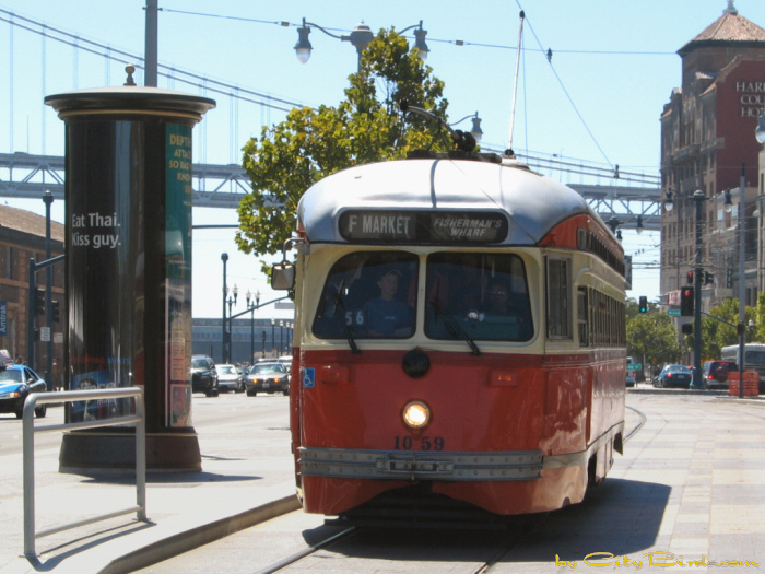 The Embarcadero, San Francisco.   A City Birds digital photo.